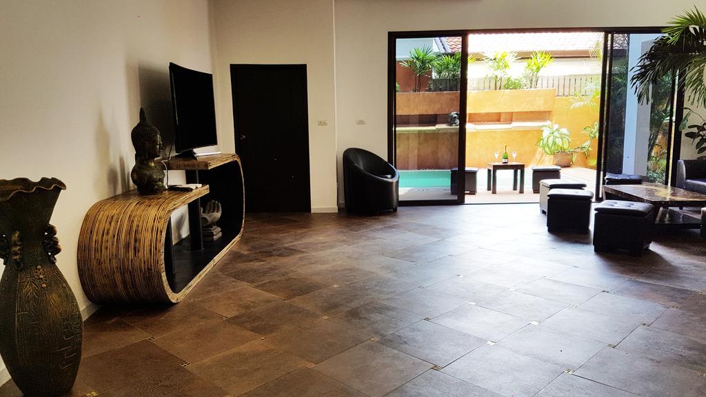 Hideland - The Luxury Tropical Villa Pattaya Bagian luar foto
