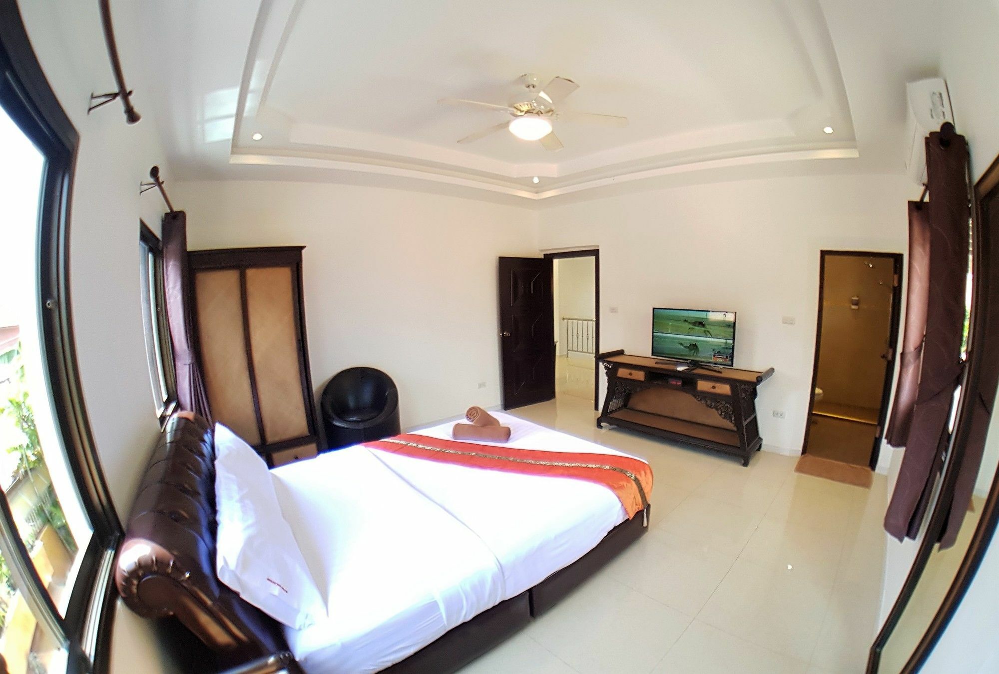 Hideland - The Luxury Tropical Villa Pattaya Bagian luar foto