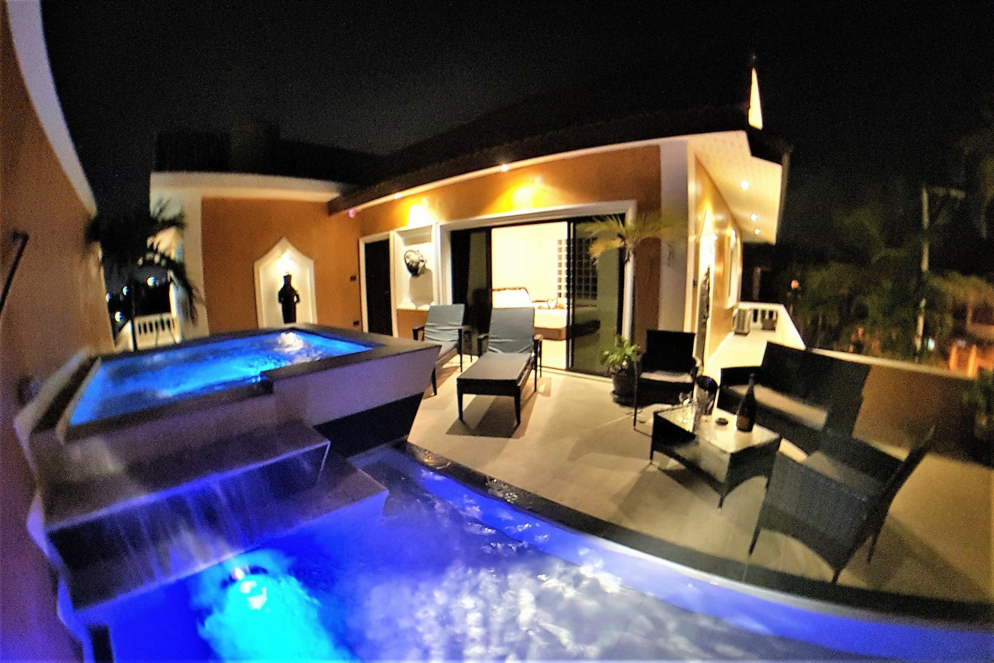 Hideland - The Luxury Tropical Villa Pattaya Bagian luar foto