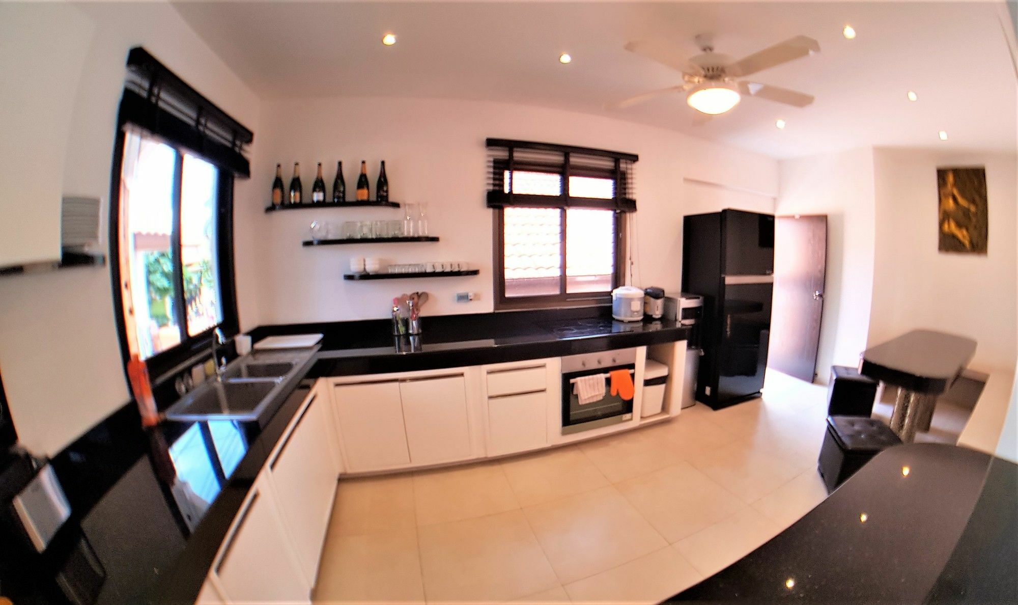Hideland - The Luxury Tropical Villa Pattaya Bagian luar foto