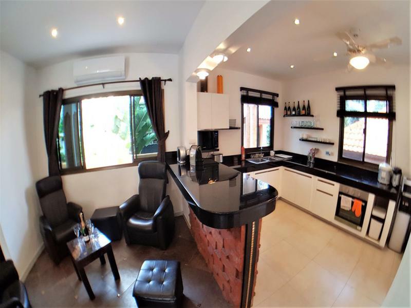 Hideland - The Luxury Tropical Villa Pattaya Bagian luar foto