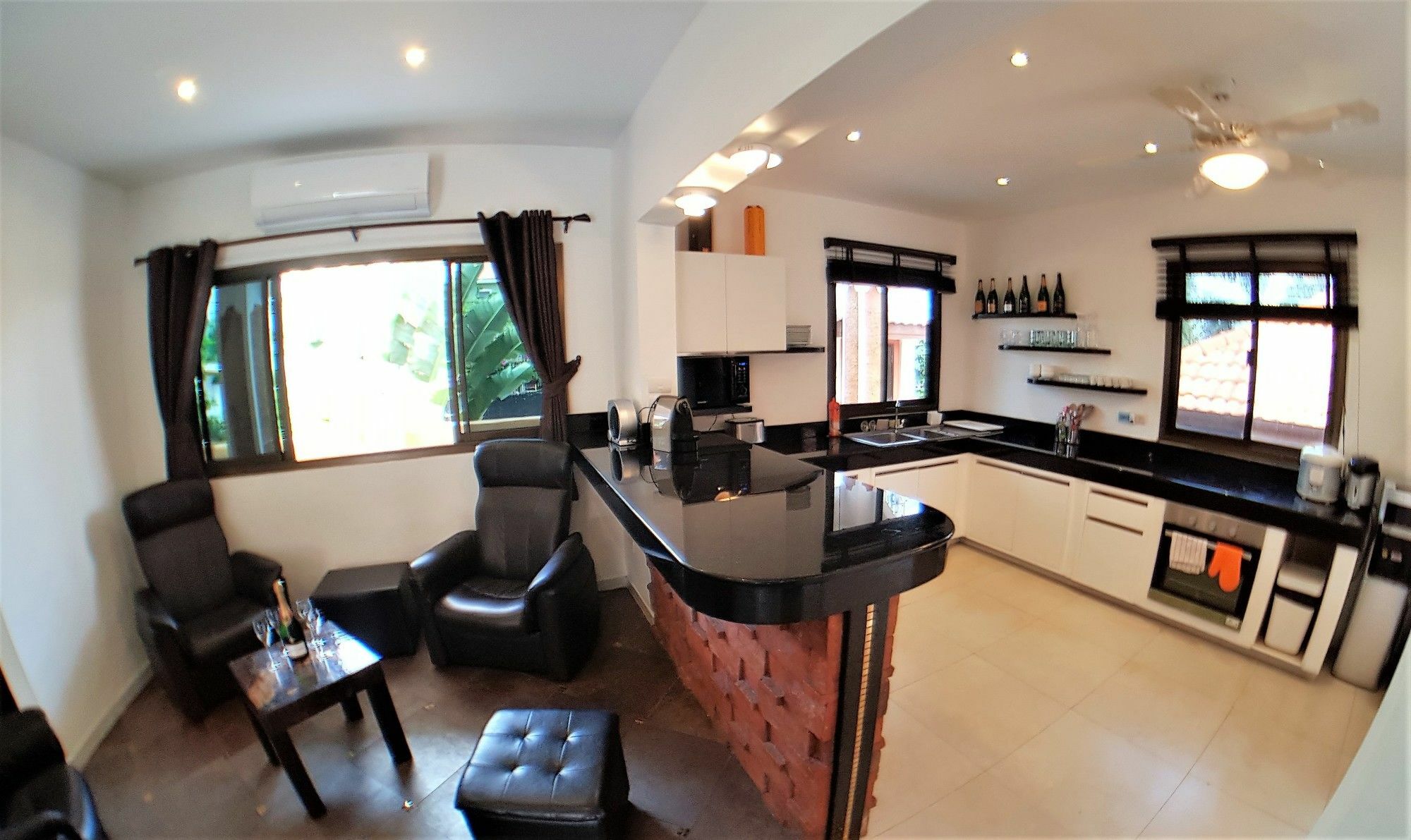Hideland - The Luxury Tropical Villa Pattaya Bagian luar foto