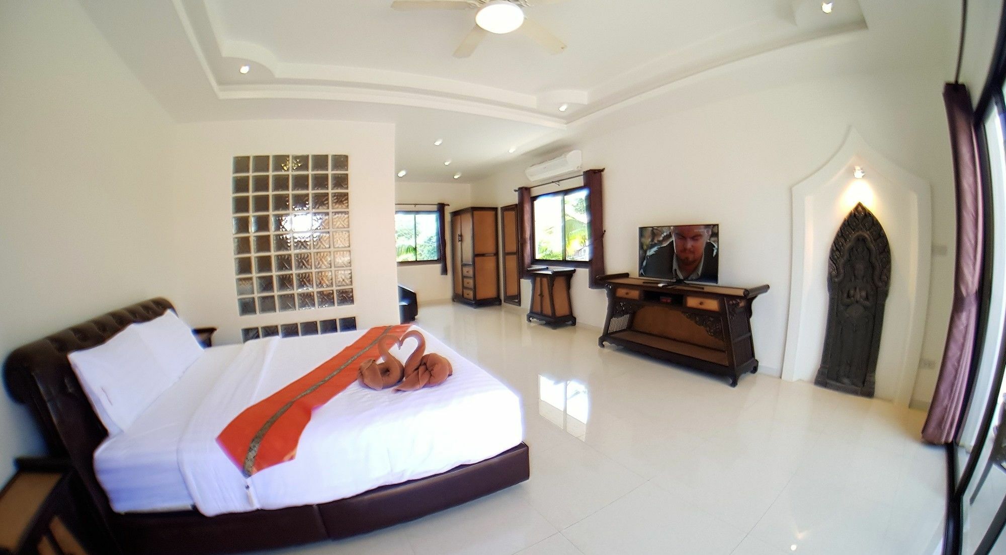 Hideland - The Luxury Tropical Villa Pattaya Bagian luar foto